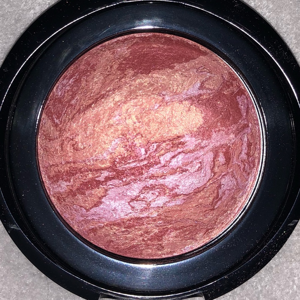 Laura Geller NY compact blush